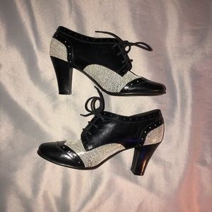 Aerosols Heel Rest Leather Oxford Shootie